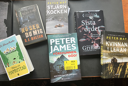 Böcker köpta second hand nya o vissa lästa