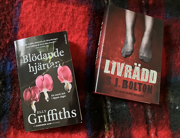 Böckerna Blödande hjärtan och Livrädd