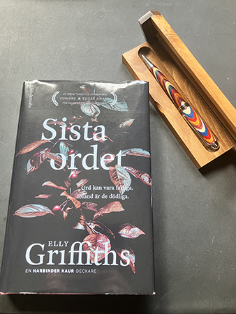 Boken Sista ordet och min finaste penna från England