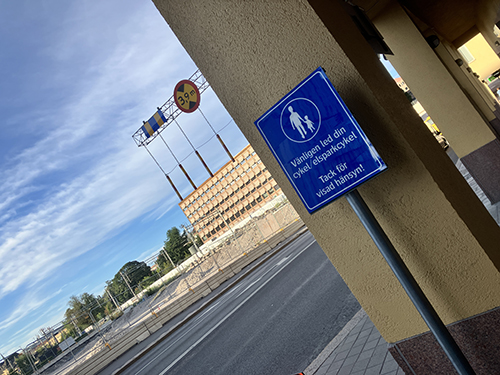 Skylt Vänligen led din cykel elsparkcykel Skylt Vänligen led din cykel elsparkcykel