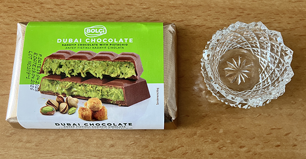 Choklad från Dubai och litet saltkar