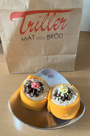 Trillerpåse och två orange Noisette