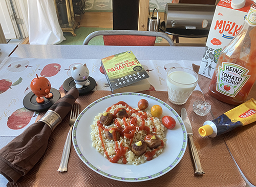 Kycklingköttbullar o snabbmakaroner med Hopptisarna och Norr om paradiset