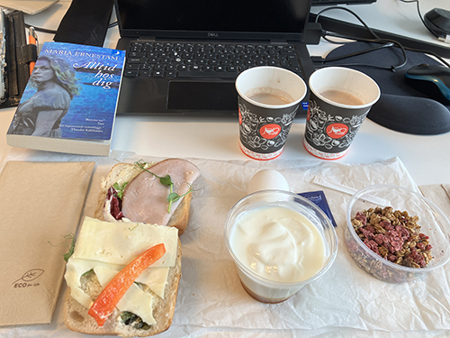 Skrivbordslunch på jobbet med Alltid hos dig