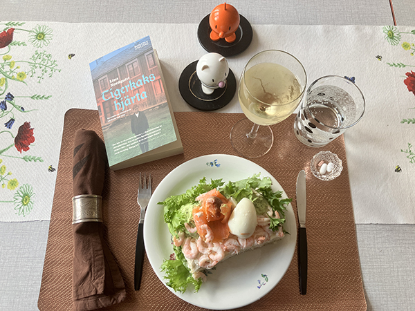 Smörgåstårta pinot grigio Tigerkakshjärta o Hopptisarna