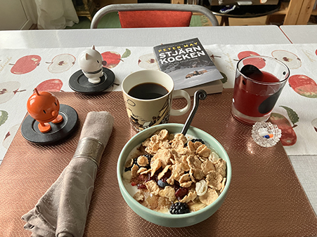 Måndagsfrukost med Hopptisarna och Stjärnkocken