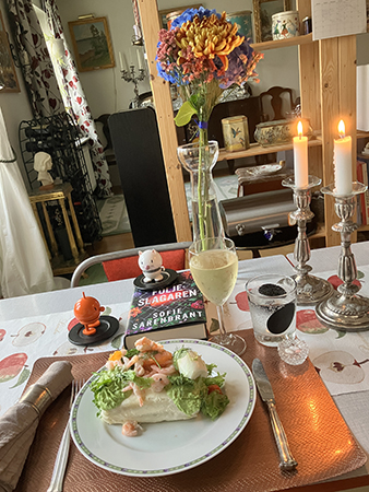 Smörgåstårta o riesling med Hopptisarna och Följeslagaren