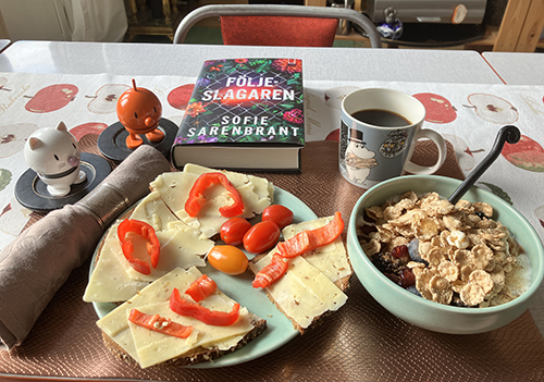 Söndagsfrukost mackor fil Hopptisarna och Följeslagaren