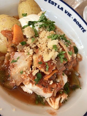 Obestämbar fiskgryta med potatis