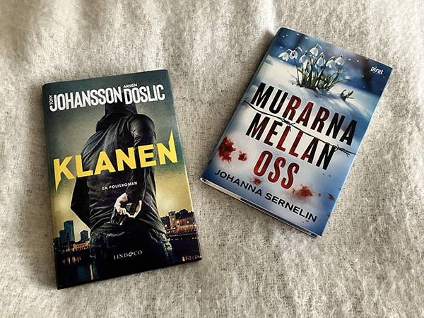 Böckerna Klanen och Murarna mellan oss