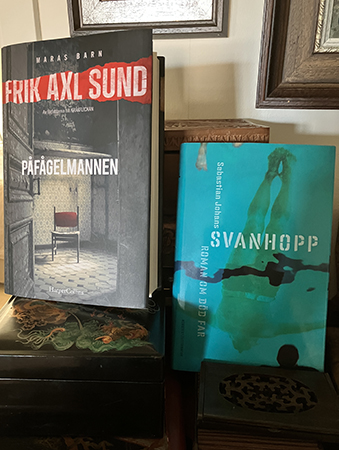 Böckerna Påfågelmannen och Svanhopp