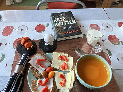 Mackor tomatsoppa en fallen Hopptimist Hopptikissen och Krypskytten