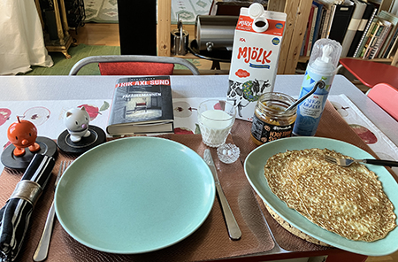 Pannkakor med Hopptisarna och Påfågelmannen