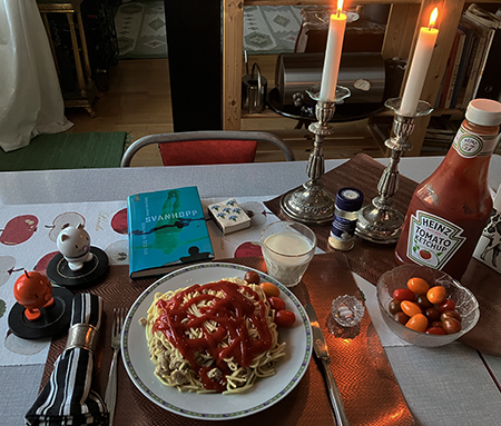 Spaghetti o kycklingfärs med ketchup Hopptisarna Svanhopp