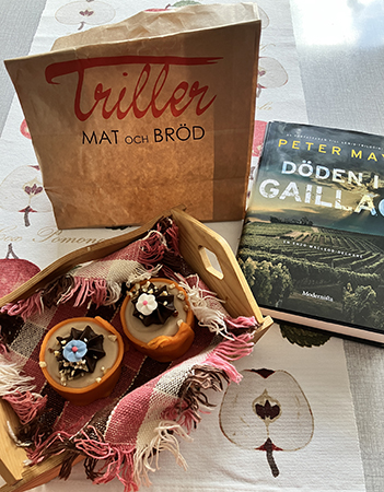 Två Noisette från Triller och boken Döden i Gaillac