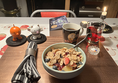 Måndagsfrukost med Hopptisarna o Isberg Måndagsfrukost med Hopptisarna o Isberg