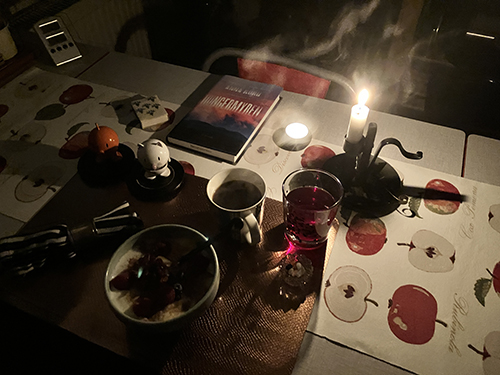 Onsdagsfrukost med hett kaffe