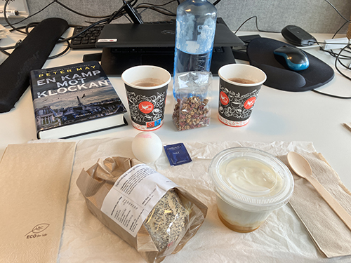 Skrivbordslunch onsdag med En kamp mot klockan