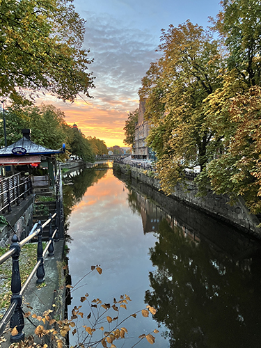 Oktobermorgon vid ån fotad från Nybron Oktobermorgon vid ån fotad från Nybron
