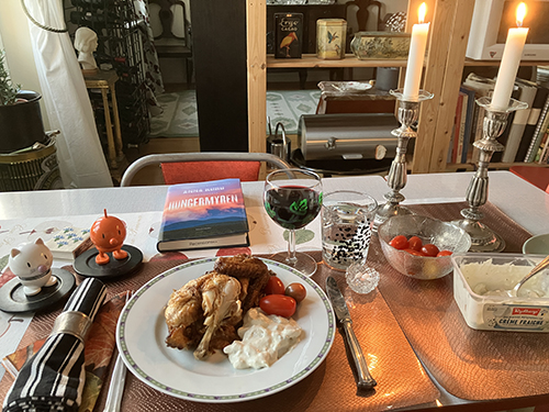 Kyckling potatissallad Hopptisarna Hungermyren tända ljus tomater