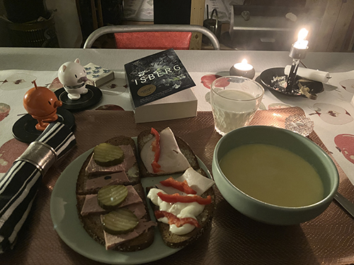 Mackor Thaisoppa Hopptisarna o Isberg Mackor Thaisoppa Hopptisarna o Isberg