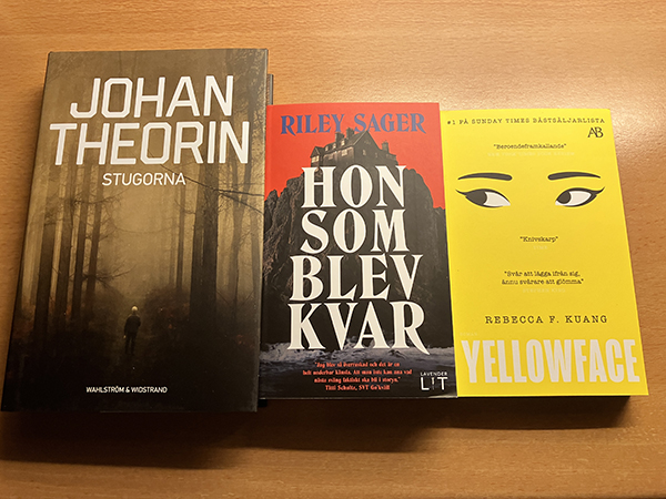 Böckerna Stugorna Hon som blev kvar och Yellowface