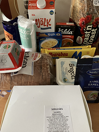 Kex pastej mjölk soppor choklad bröd Bregott kanel ägg rondeller smörgåstårta