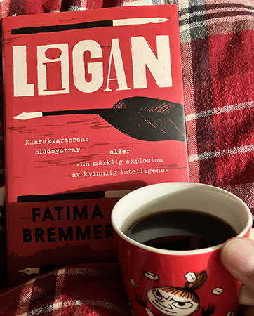Ligan och kaffe på sängen