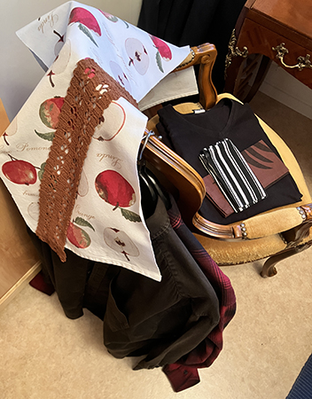 Färdig strykning dukar skjortor servetter och tshirtar