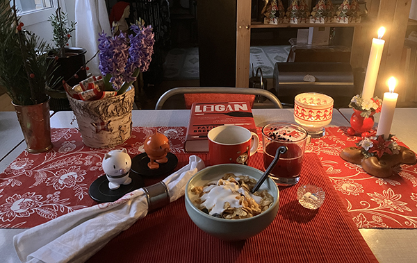 Filfrukost med Ligan Hopptisarna tända ljus hyacint