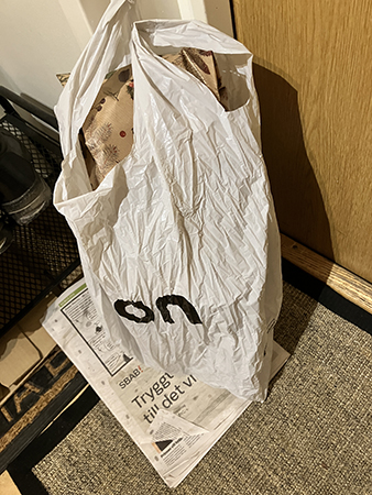 Påse i hallen till morgondagens chaufför