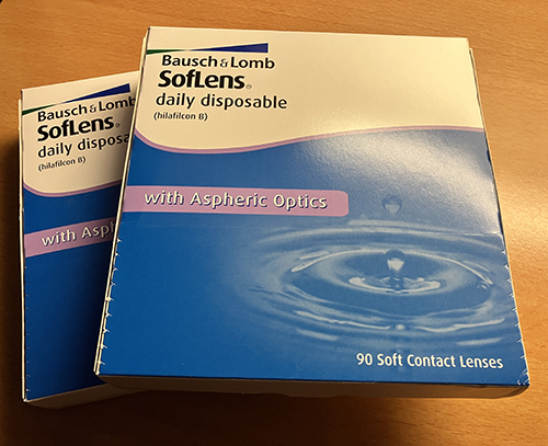 Två askar kontaktlinser