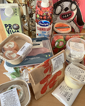 Mat till nyår skaldjur kalkon sås Pro Viva jordgubbar tranbärsdryck