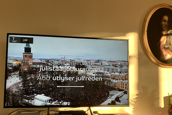 Omma Moon och jag ser julfredens utlysande i Åbo