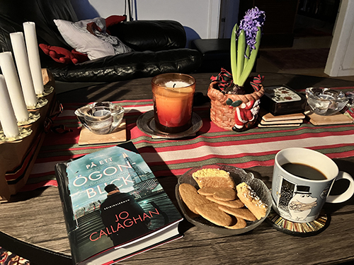 Eftermiddagsfika med På ett ögonblick saffransskorpor o pepparkakor