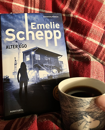 Alter ego och kaffe på sängen
