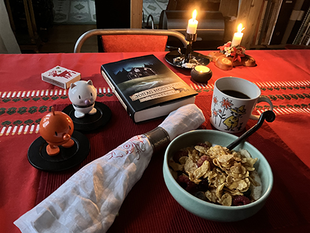 Filfrukost med Hopptisarna Lockfågeln o levande ljus