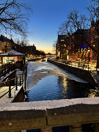 Fyrisån januarimorgon från Nybron