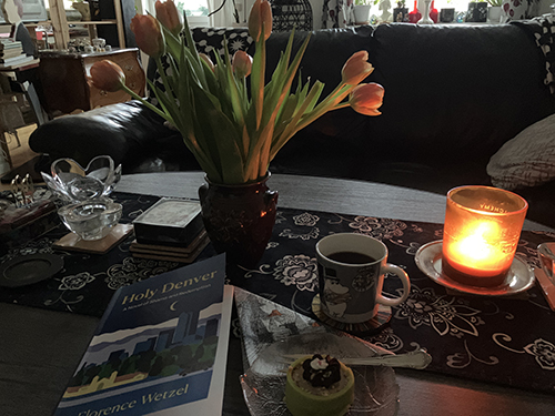 Eftermiddagsfika med Noisette och Holy Denver