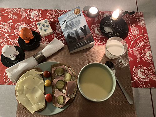 Mackor och Thaisoppa med Hopptisarna och Sly