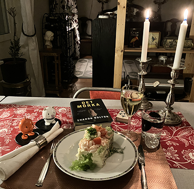 Smörgåstårta vitt vin Hopptisarna Det mörka o tända ljus