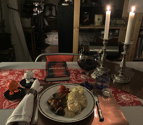 Kolgrillad kyckling med potatisgratäng från Korgtassen Hopptisarna levande ljus boken Japan