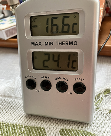 Minus 16 komma 6 ute o 24 komma 1 inne 14 feb 2026