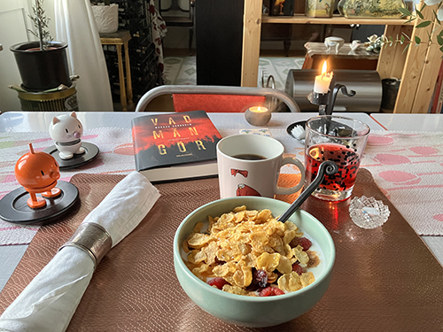 Fredagsfrukost med Hopptisarna och Vad män gör