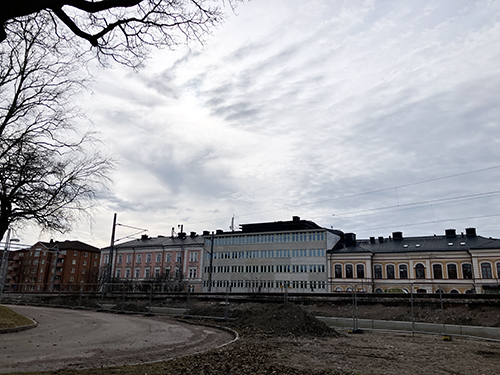 Hus fotade från allén vid Österplan