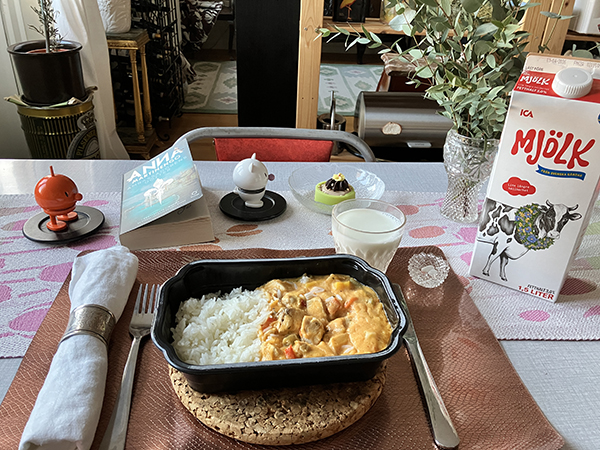 Kycklinggryta med ris från Lutisköket Noisette Hopptisarna o Ambassadörens dotter Kycklinggryta med ris från Lutisköket Noisette Hopptisarna o Ambassadörens dotter