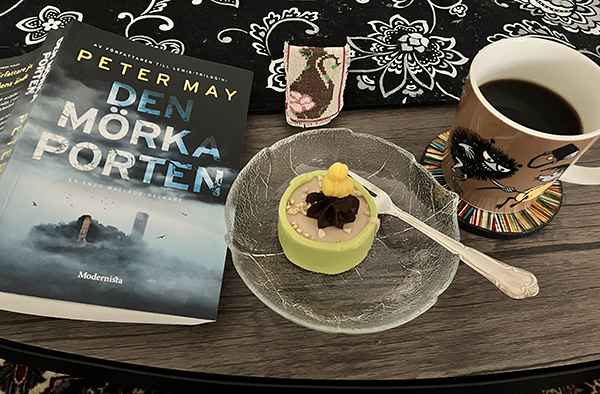 Noisettefika med Den mörka porten