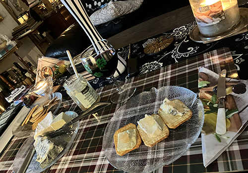 Ost kex och vin på söndagskvällen Ost kex och vin på söndagskvällen