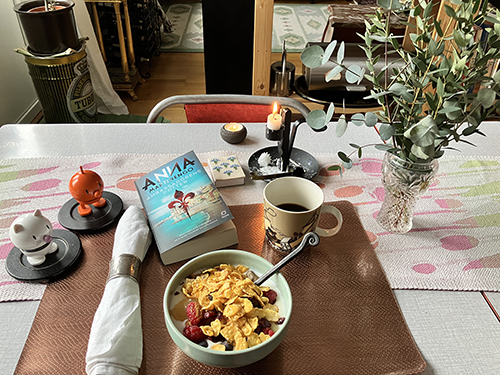 Söndagsfil med Hopptisarna och Ambassadörens dotter Söndagsfil med Hopptisarna och Ambassadörens dotter