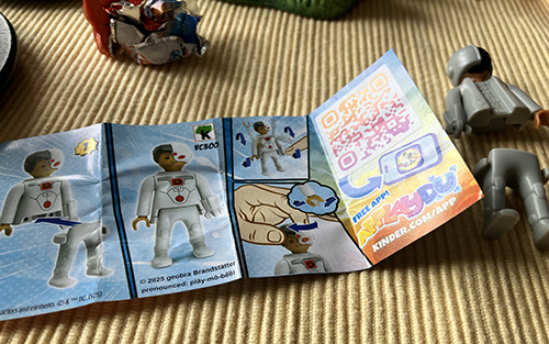 Beskrivning ihopfogande av Kindereggleksak